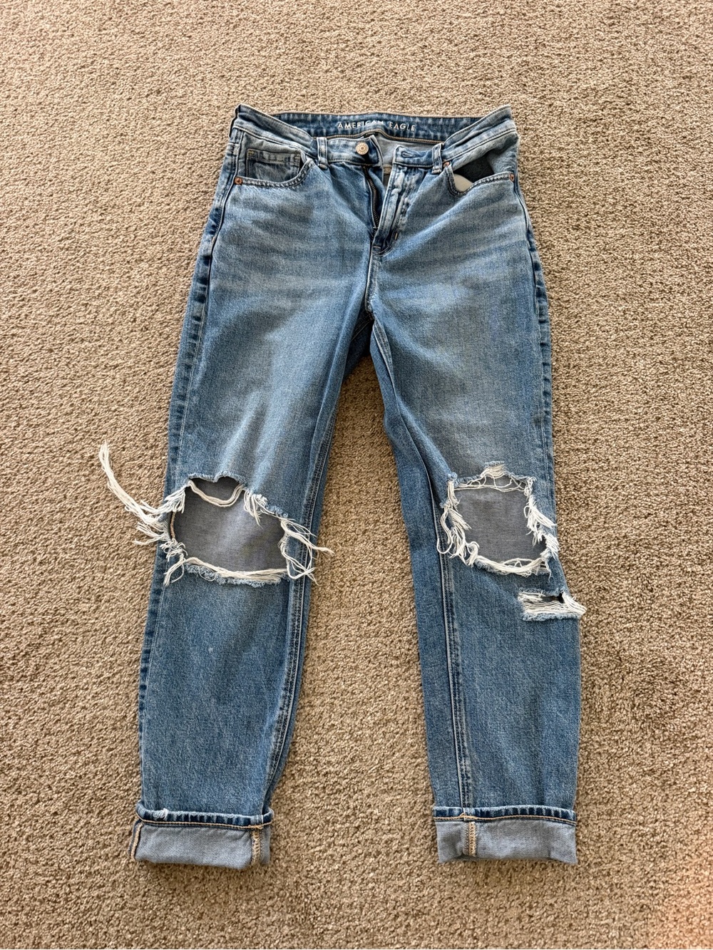 American Eagle Outfitters Light Blue Distressed Boyfriend Jeans
